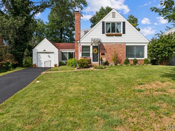 554 Southbrook Drive, Kirkwood, MO 63122