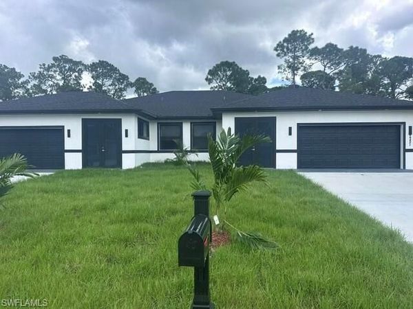 2249-2251 Fairway DR , LEHIGH ACRES, FL 33973