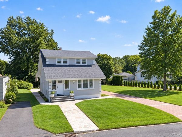 8 N Highview Avenue, Nanuet, NY 10954