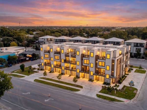 114 W CAROLINA ST, San Antonio, TX 78210