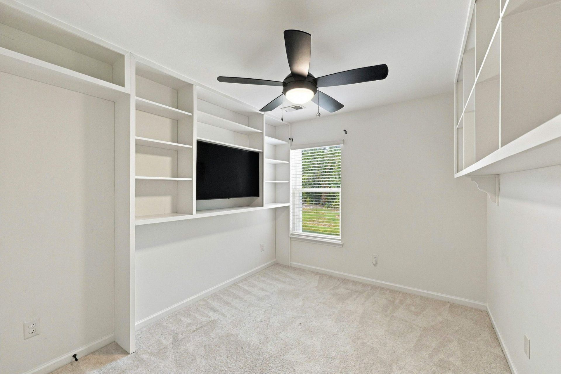 406 Duskywing Drive Photo 13