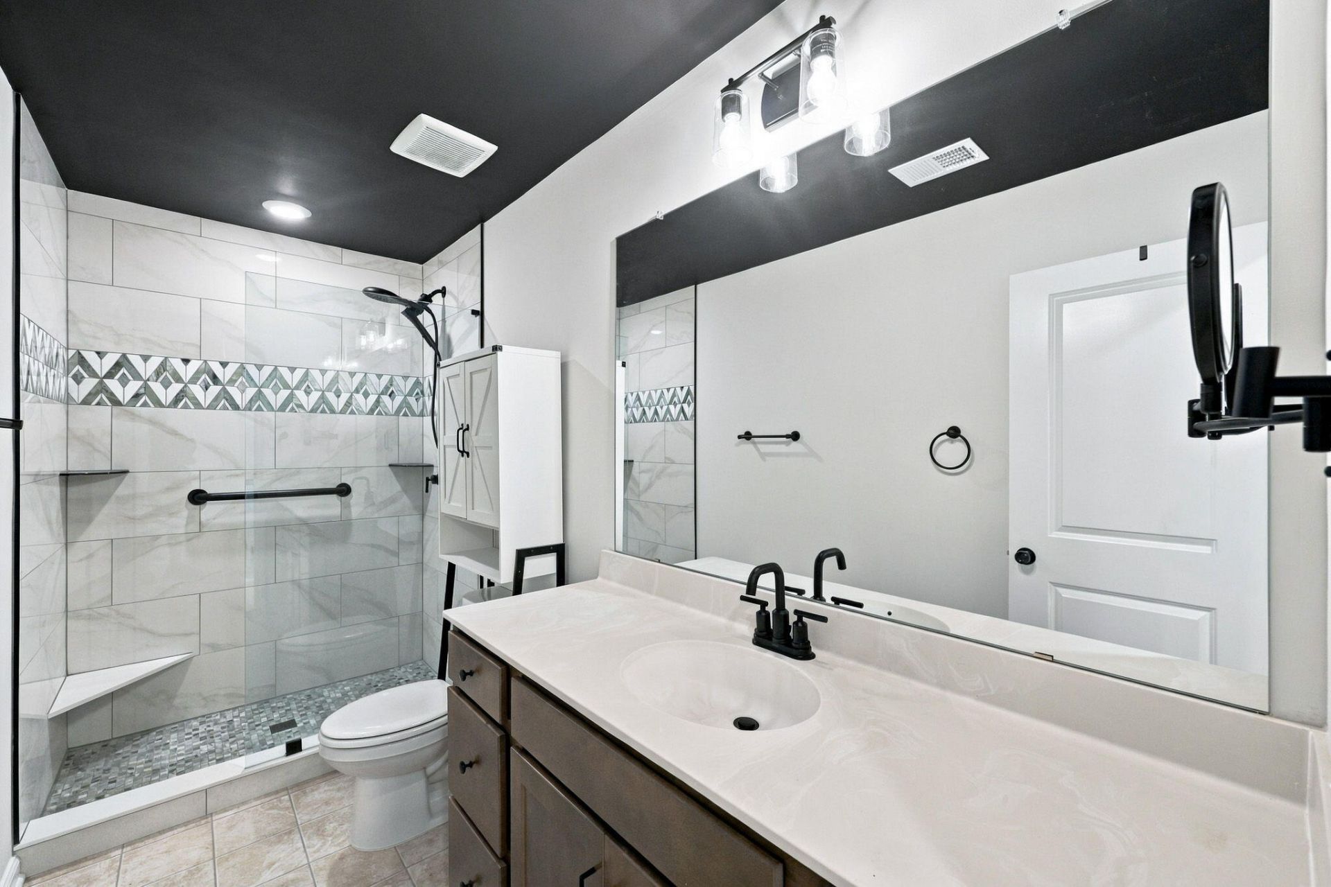 406 Duskywing Drive Photo 17