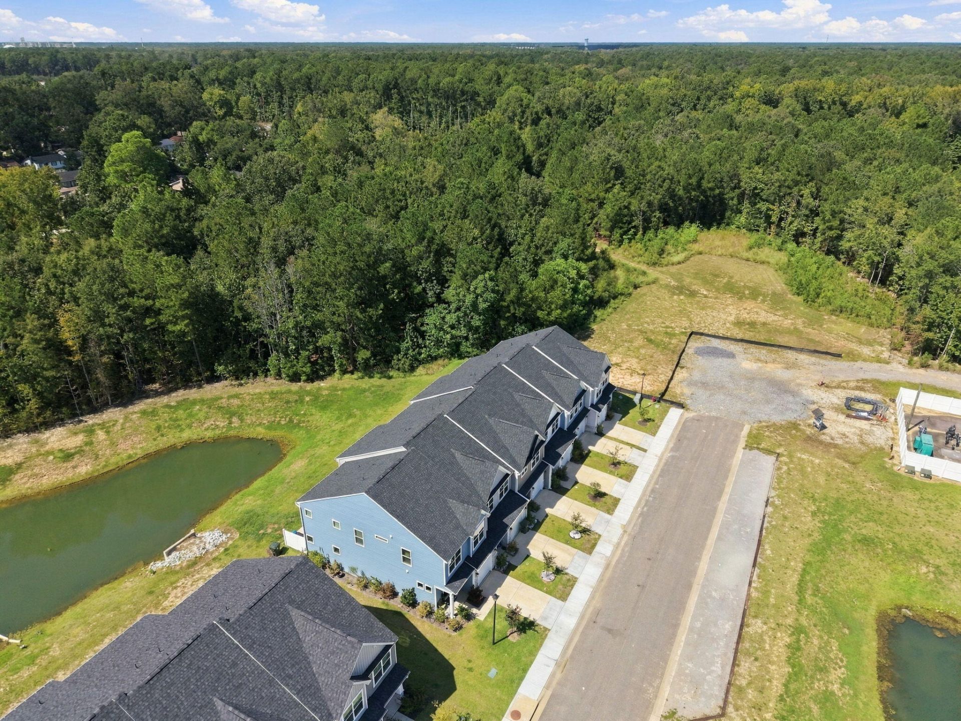 406 Duskywing Drive Photo 34