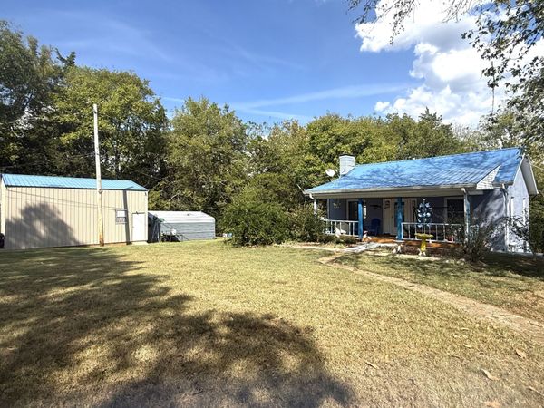 404 Old Nashville Dirt Rd , Shelbyville, TN 37160
