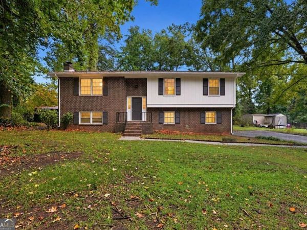 4222 King James Court, Snellville, GA 30039