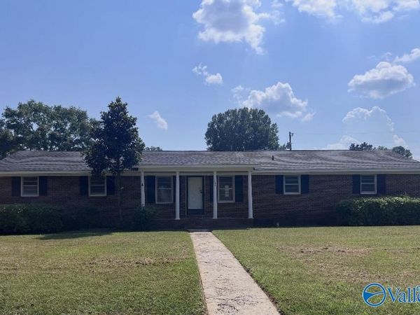 1205 SW Thomas Drive, Decatur, AL 35601