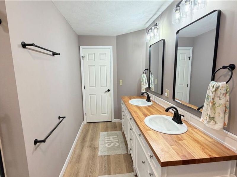 14035 Allison Drive, Doylestown, OH 44230 Photo 25