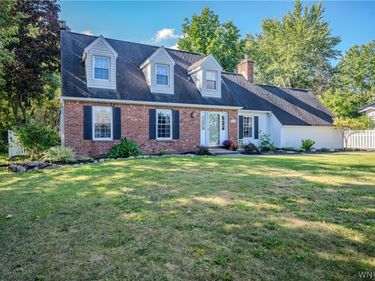 10585 Bergtold Road , Clarence, NY 14031
