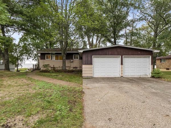 N2564 SHORE DRIVE, Marinette, WI 54143