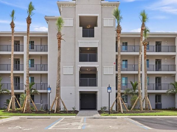 19110 SCALLOP LOOP , Unit 208, LAKEWOOD RANCH, FL 34211