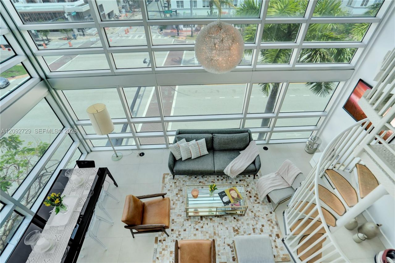 421 Meridian Ave , Unit 21, Miami Beach, FL 33139 Photo