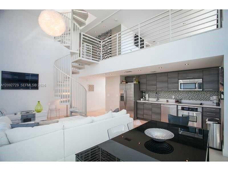 421 Meridian Ave , Unit 21, Miami Beach, FL 33139 Photo
