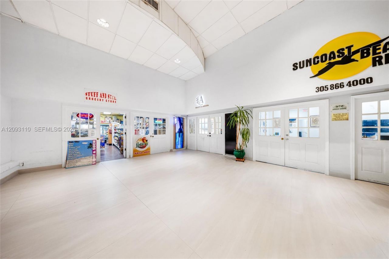 5401 Collins Ave , Unit CU-9, Miami Beach, FL 33140 Photo