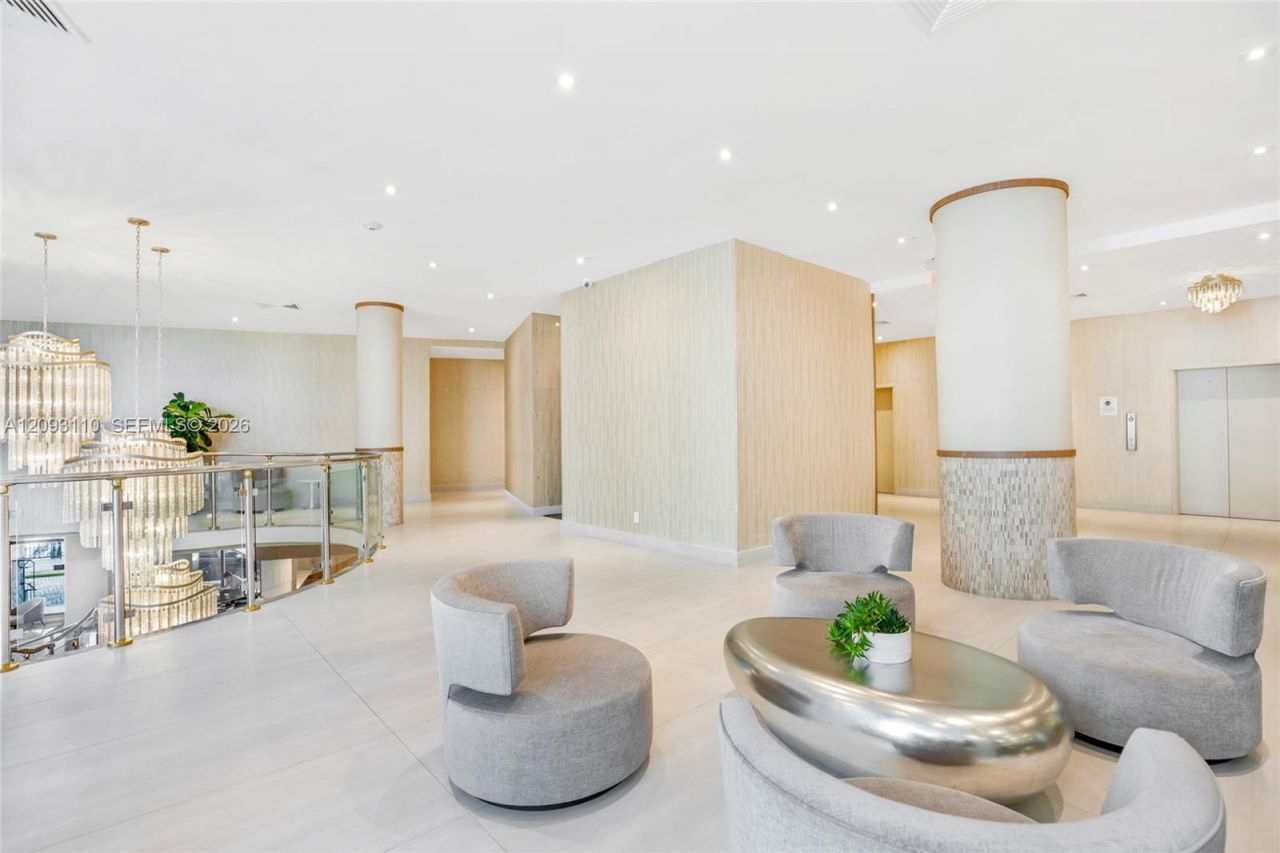 5401 Collins Ave , Unit CU-9, Miami Beach, FL 33140 Photo