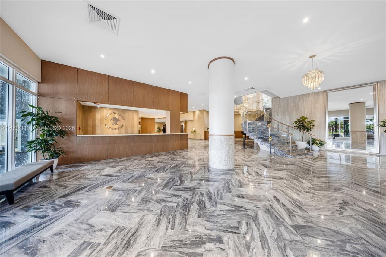 5401 Collins Ave , Unit CU-9, Miami Beach, FL 33140 Photo