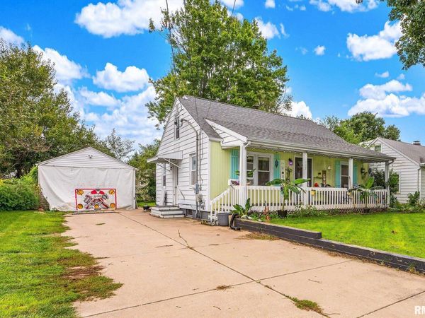 117 VINE Street, Washington, IL 61571