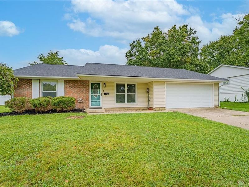 424 Gregory Court, Lebanon, OH 45036 Photo 2