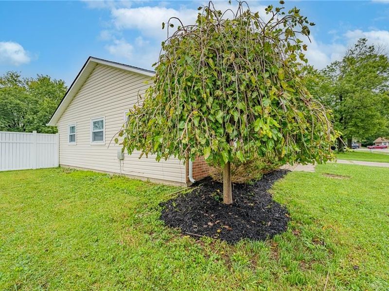 424 Gregory Court, Lebanon, OH 45036 Photo 3