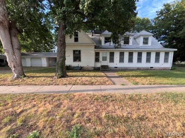 266 N 2nd Street , Livingston, IL 62058
