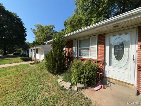 10217 Trio Lane , St Louis, MO 63137
