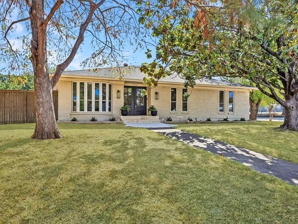 9008 Flicker Lane , Dallas, TX 75238