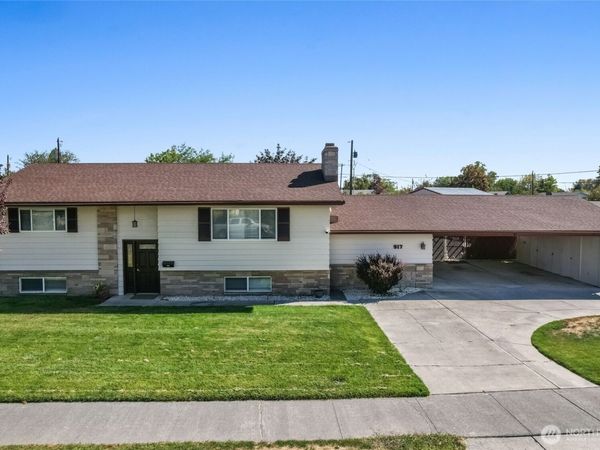 917 S Dahlia Drive , Moses Lake, WA 98837