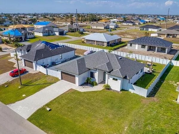 1447 SW 1ST ST , CAPE CORAL, FL 33991