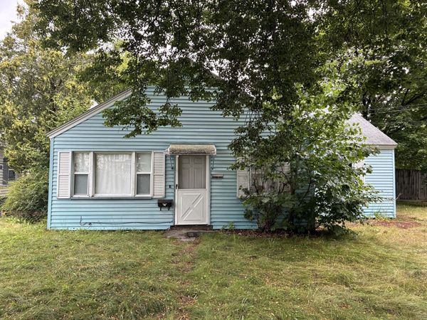 30 Shute Path, Newton, MA 02459