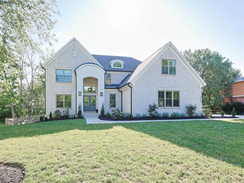 9200 Village Green Drive, Montgomery, OH 45242 Photo 1