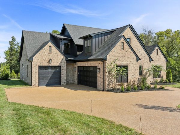 1137 Willow Springs Dr , Lebanon, TN 37087