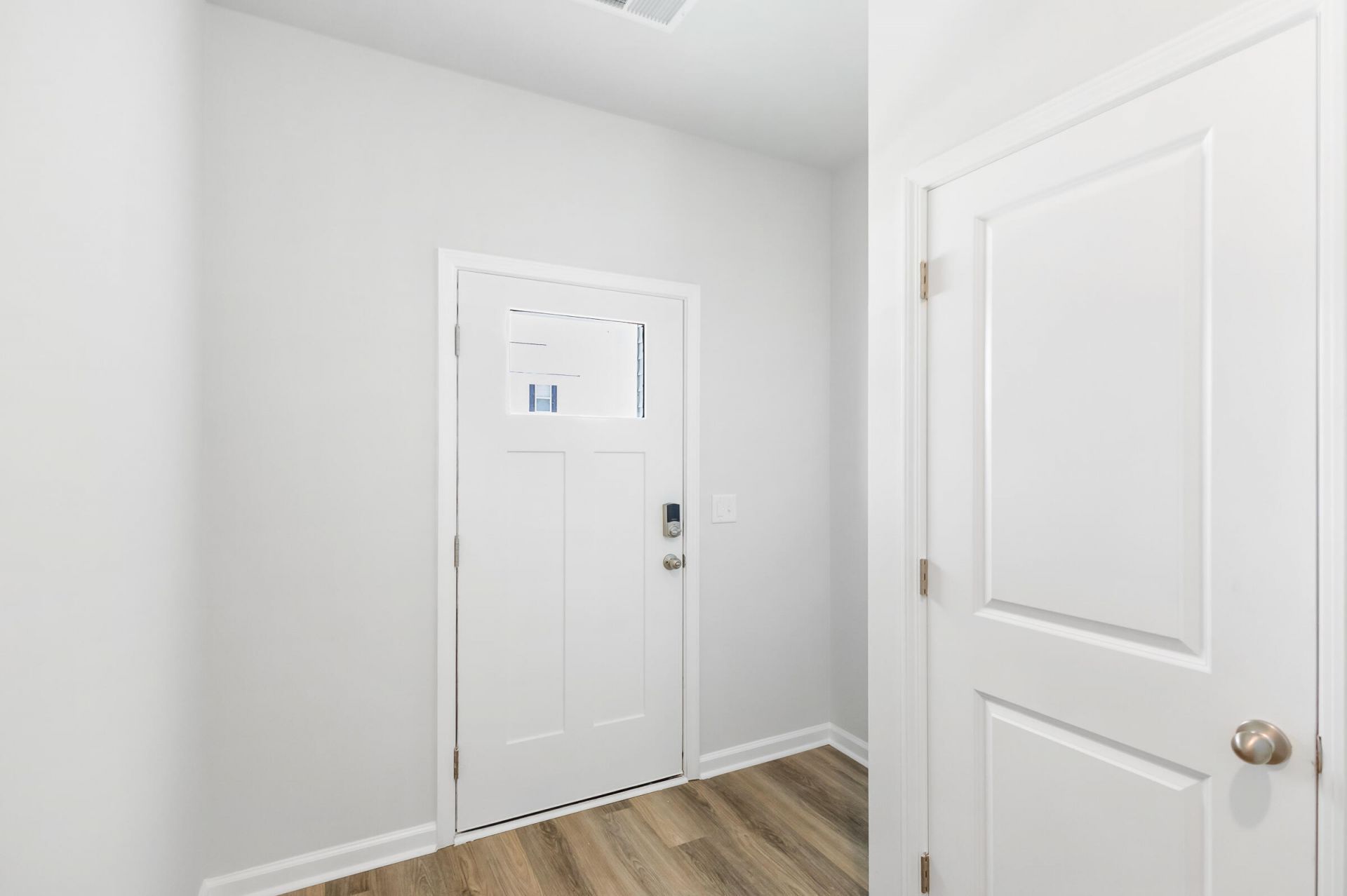 542 Tulip Poplar Drive Photo 25