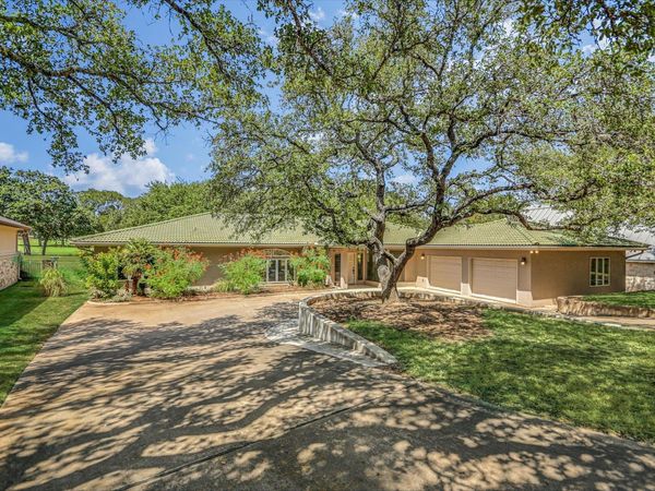 306 Blue Ground, Horseshoe Bay, TX 78657