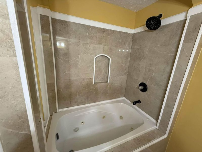 1404 S Waggoner Road , Reynoldsburg, OH 43068 Photo 22