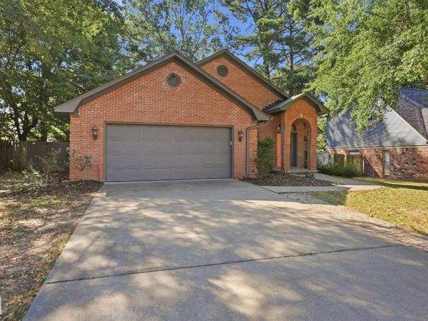 2835 Kent Lane, Conway, AR 72034