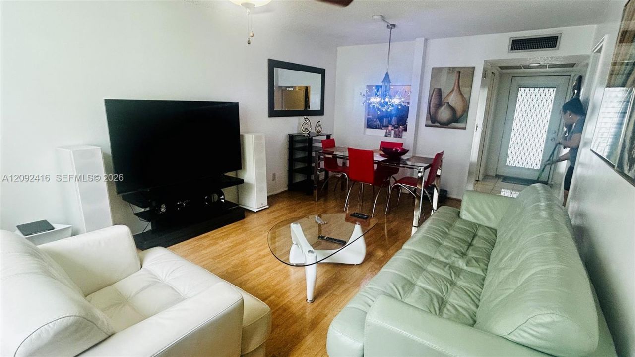 9410 Live Oak Pl , Unit 207, Davie, FL 33324 Photo