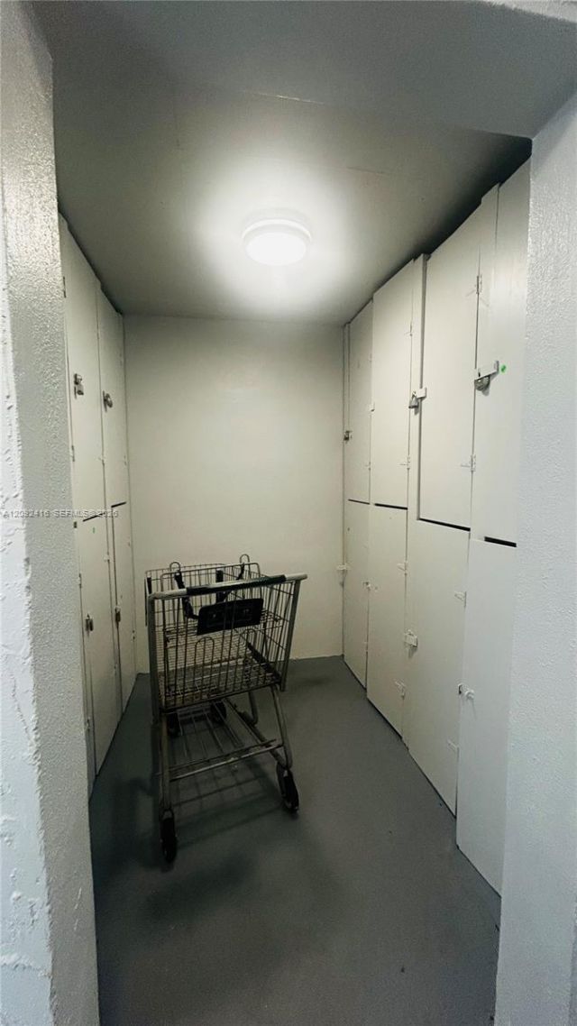 9410 Live Oak Pl , Unit 207, Davie, FL 33324 Photo