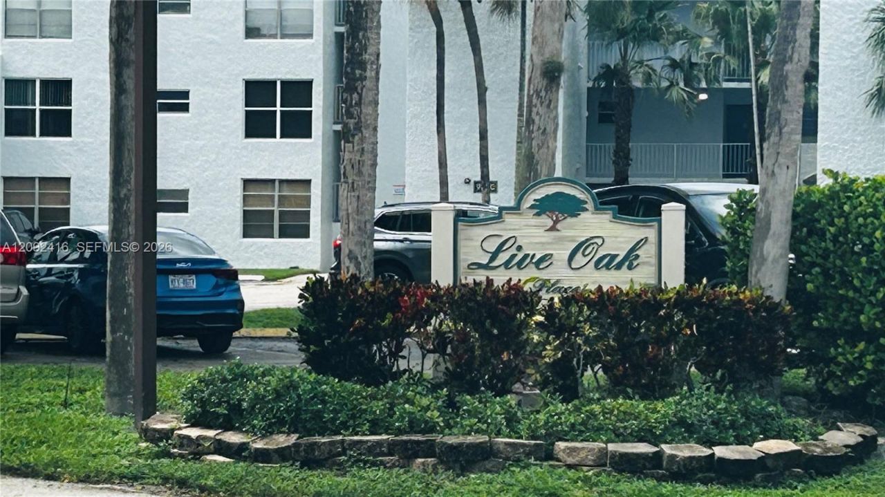 9410 Live Oak Pl , Unit 207, Davie, FL 33324 Photo