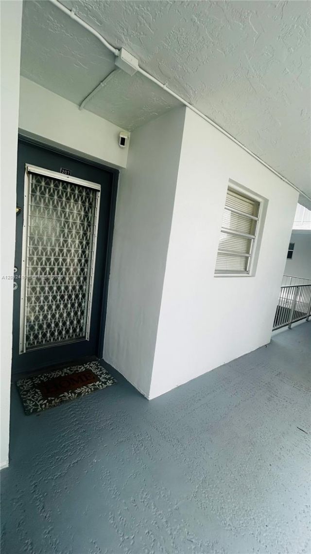 9410 Live Oak Pl , Unit 207, Davie, FL 33324 Photo