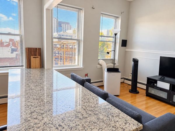 9 Bowdoin, Unit 14, Boston, MA 02114