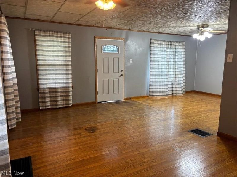 504 Walnut Avenue, Cambridge, OH 43725 Photo 6