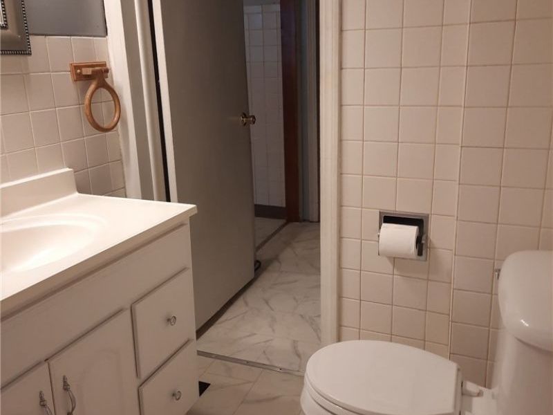504 Walnut Avenue, Cambridge, OH 43725 Photo 6