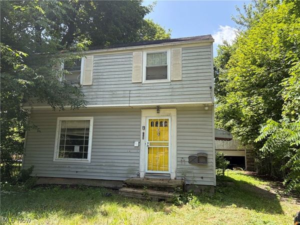 728 Garth Avenue , Akron, OH 44320