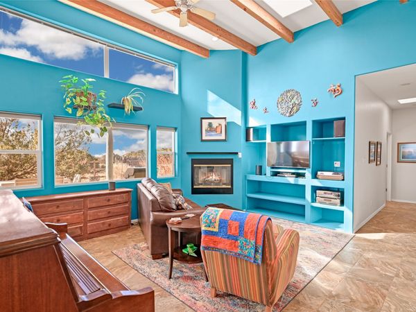 6 Lobo , Santa Fe, NM 87508