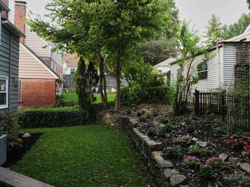 3502 Victoria Place, Cincinnati, OH 45208 Photo 8