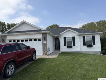 1849 NW Faesy Place, Lincoln, NE 68528