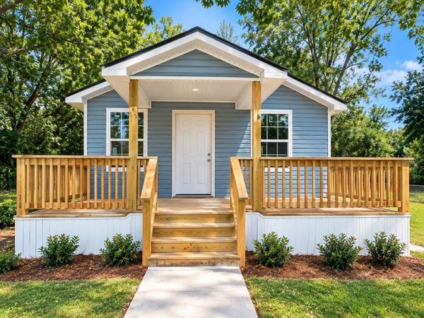 808 E JEFFERSON STREET, QUINCY, FL 32351