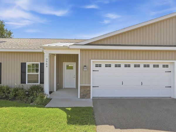 3984 Reserve Drive, Wyoming, MI 49519