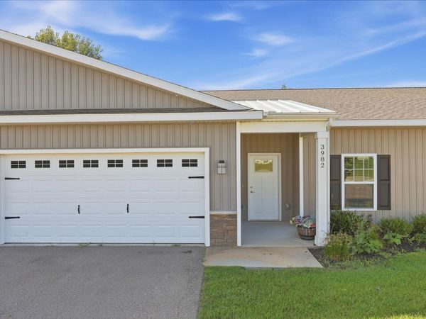 3982 Reserve Drive, Wyoming, MI 49519