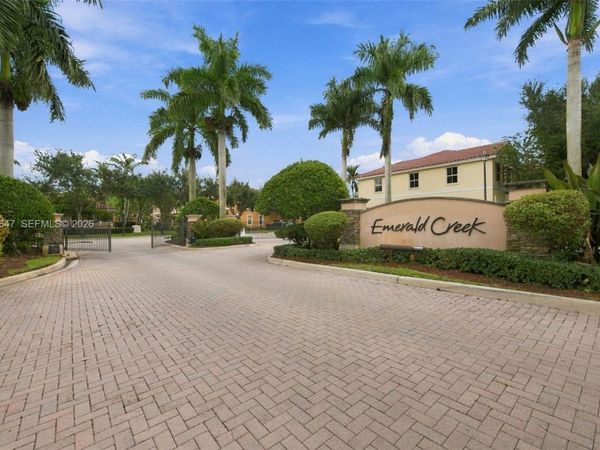 12436 NW Emerald Creek Mnr , Plantation, FL 33325