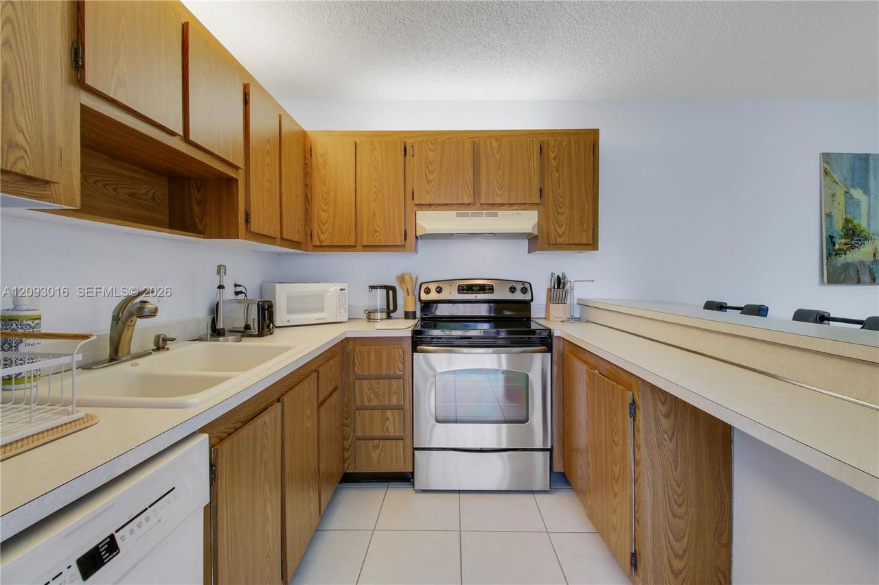 825 Center St , Unit 14B, Jupiter, FL 33458 Photo
